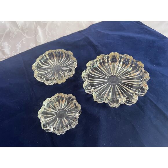 MCM Stacking set of daisy trinket dishes - Picture 1 of 8